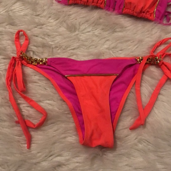 Bikini 👙 - Picture 2 of 6